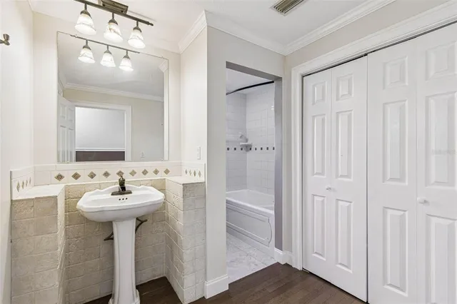 $867,000 | 1900 Capri Road, Valrico, FL 33594