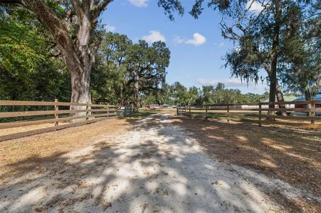 $867,000 | 1900 Capri Road, Valrico, FL 33594