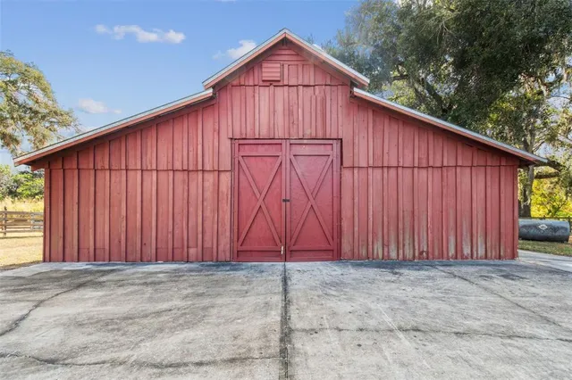 $867,000 | 1900 Capri Road, Valrico, FL 33594