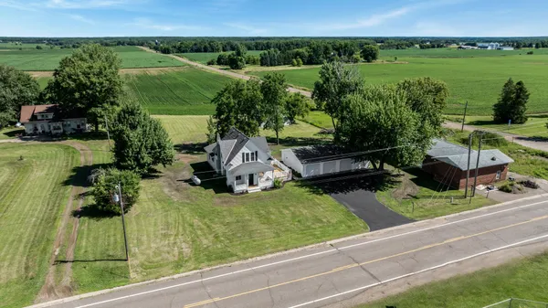 $365,000 | 4419 409th Avenue Northwest, Braham, MN 55006