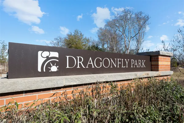 a sign that is on the side of the road