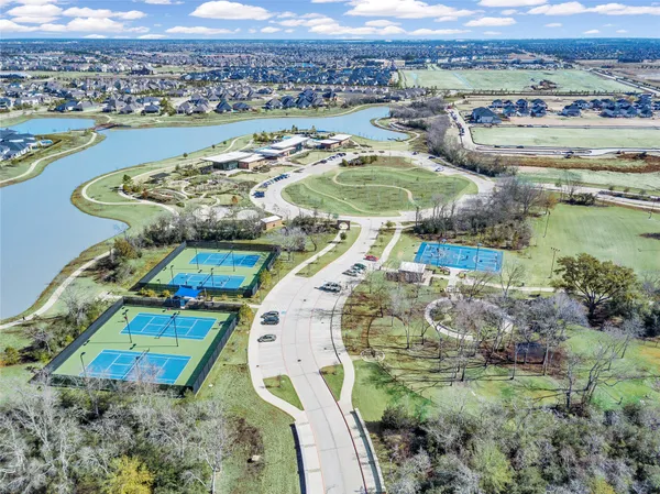 a street sign that is on a pole