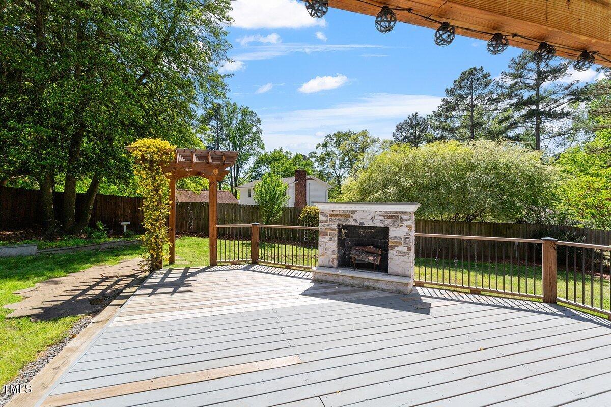 904 Emory Lane Raleigh, NC 27609 - Photo 18 of 22 904 Emory Ln 2099621_14