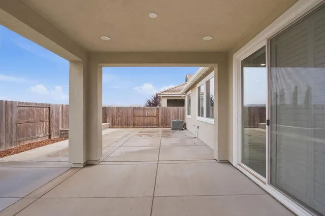 $689,850 | 2131 Satinleaf Drive, Riverbank, CA 95367