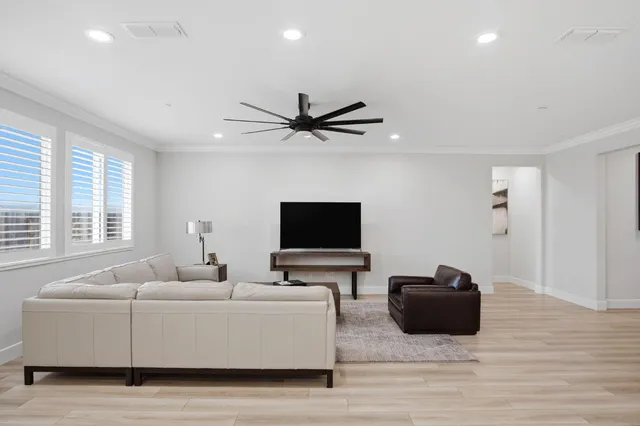 $689,850 | 2131 Satinleaf Drive, Riverbank, CA 95367