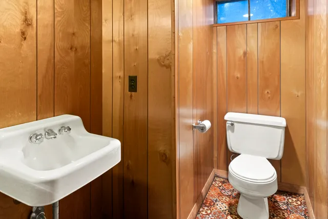 $485,000 | 296 Liberty Highway, Putnam, CT 06260