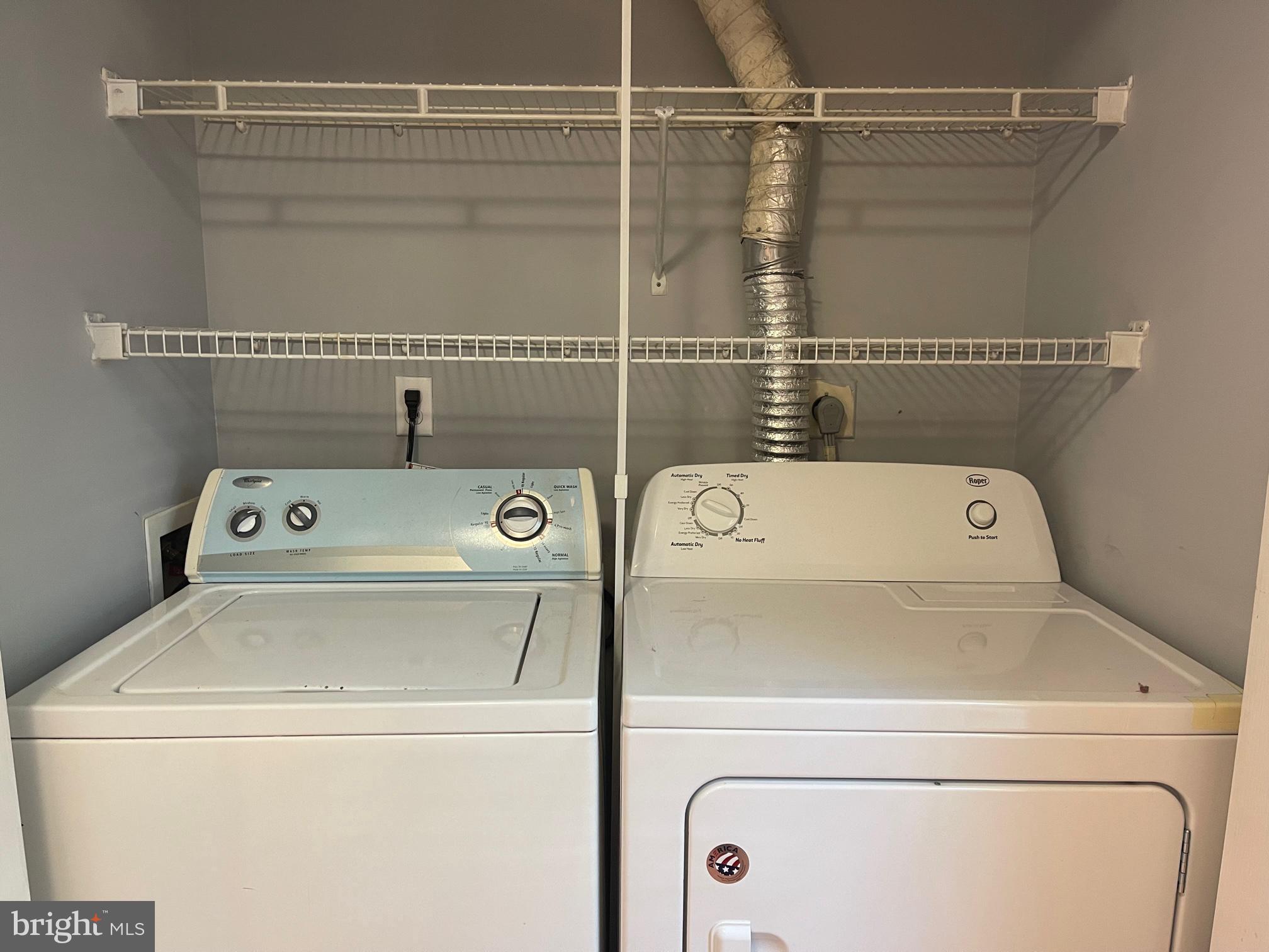 45292 Rumsford Lane California, MD 20619 - Photo 4 of 14 Washer/dryer