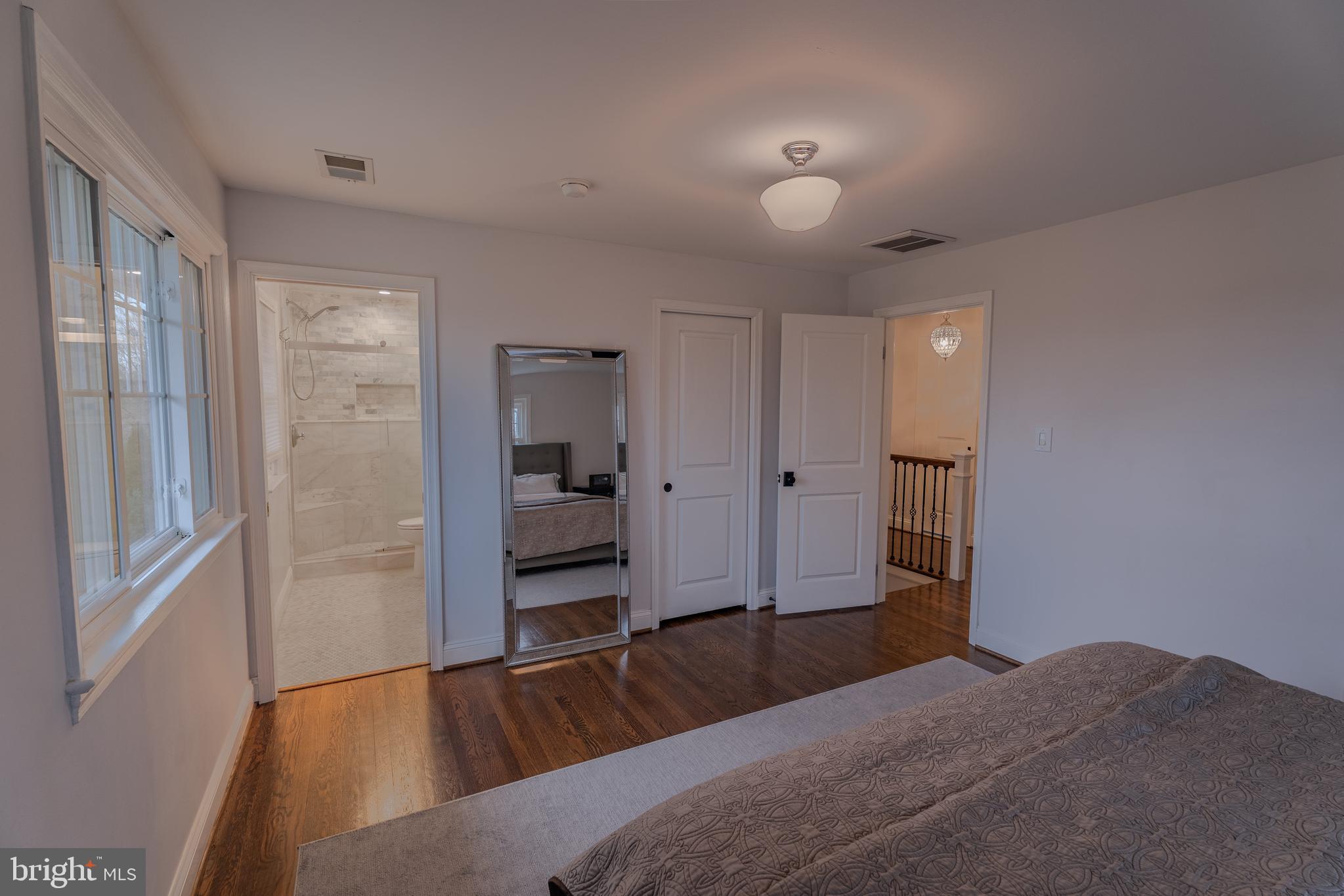 308 Old Courthouse Road Northeast Vienna, VA 22180 - Photo 11 of 35