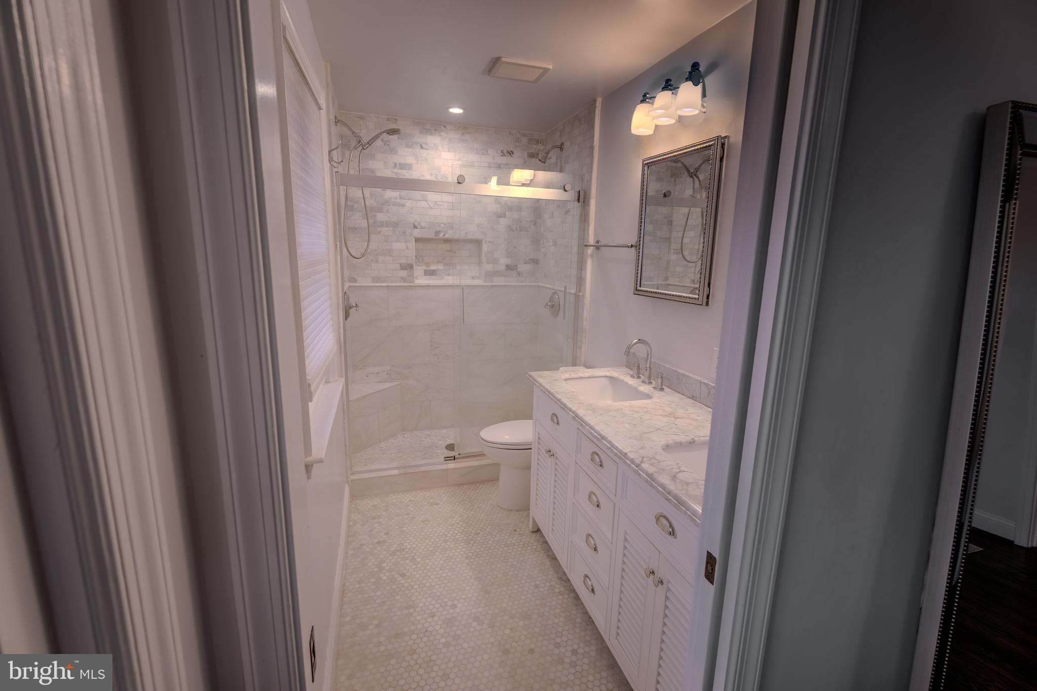 308 Old Courthouse Road Northeast Vienna, VA 22180 - Photo 16 of 35