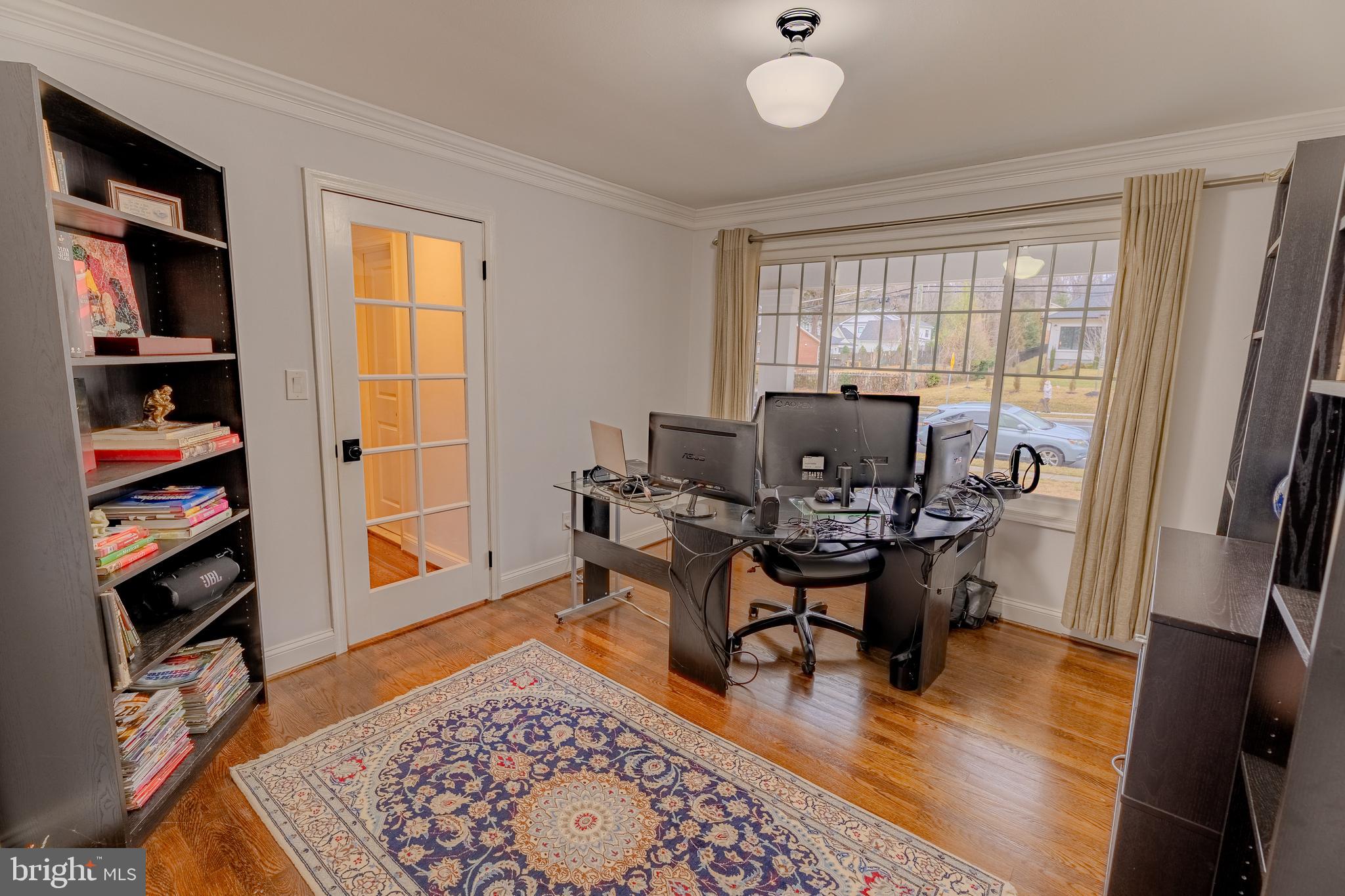 308 Old Courthouse Road Northeast Vienna, VA 22180 - Photo 21 of 35