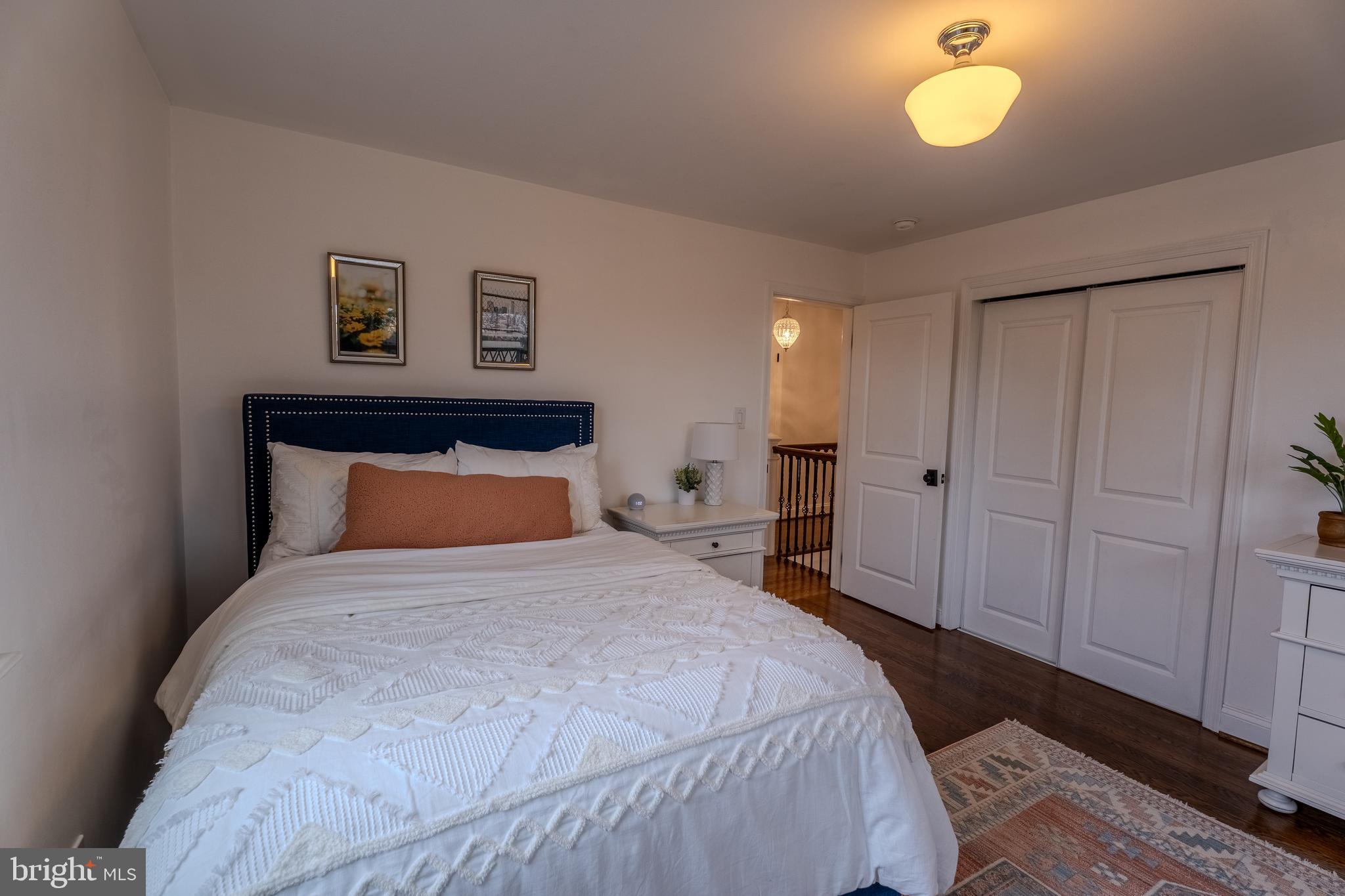 308 Old Courthouse Road Northeast Vienna, VA 22180 - Photo 6 of 35