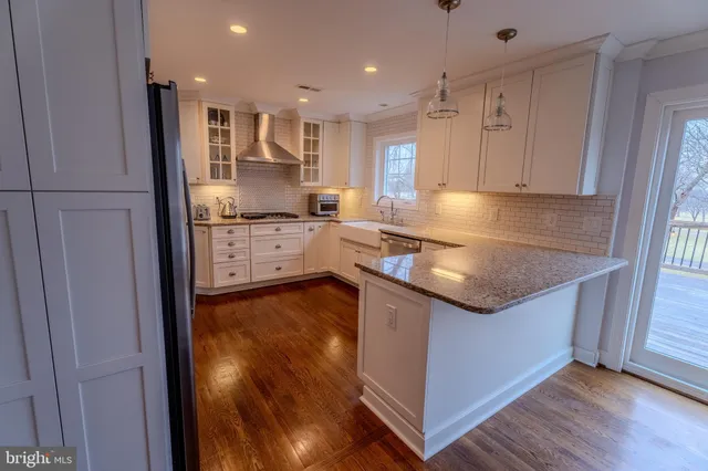 $5,400 | 308 Old Courthouse Road Northeast, Vienna, VA 22180