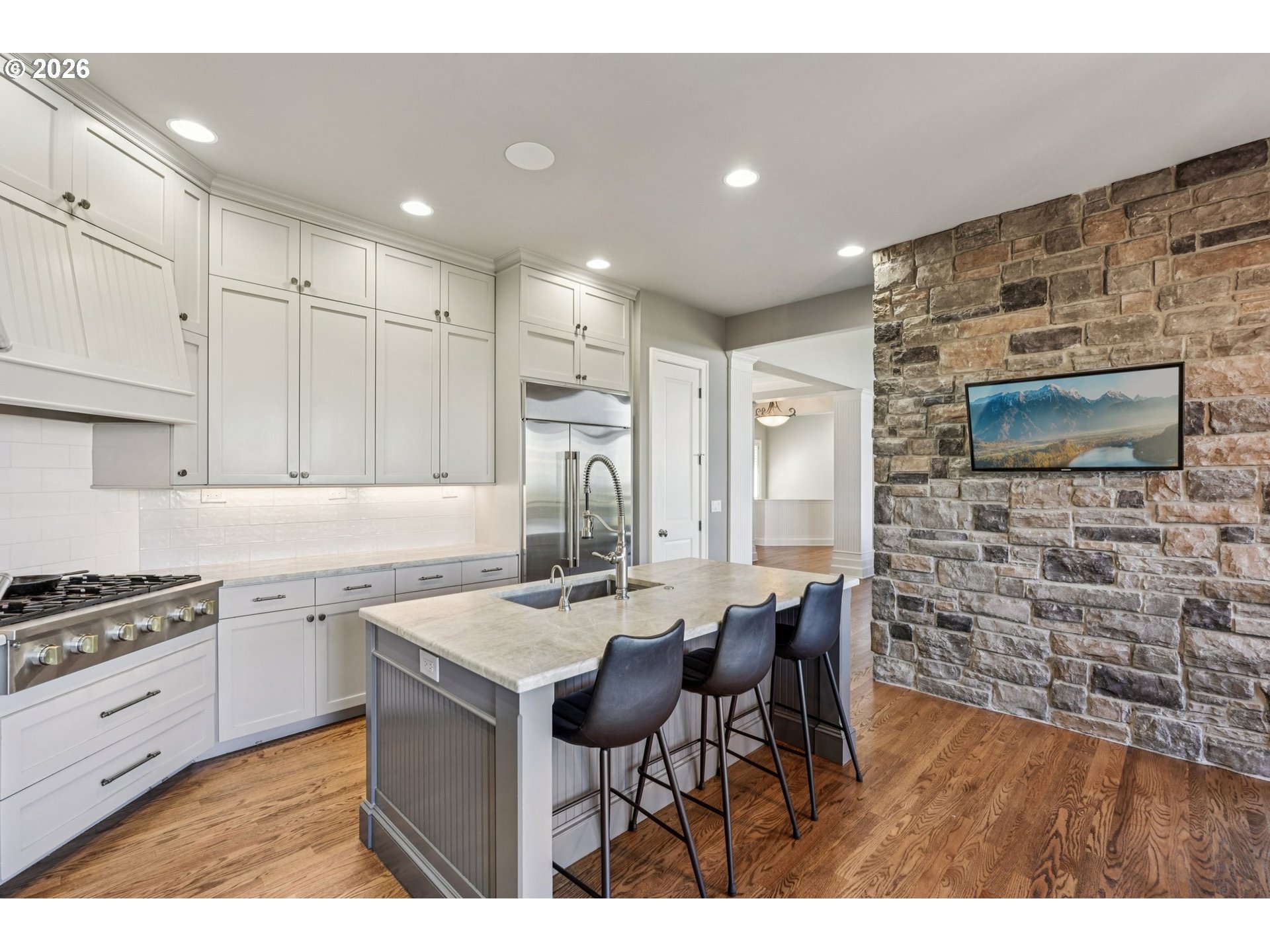 814 Northwest Spring Avenue Portland, OR 97229 - Photo 11 of 48 Gallery Image 11