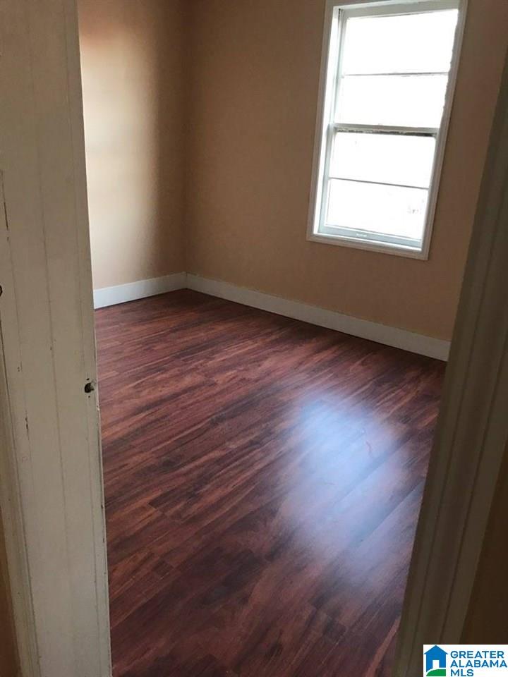 516 Valley Road Fairfield, AL 35064 - Photo 11 of 19
