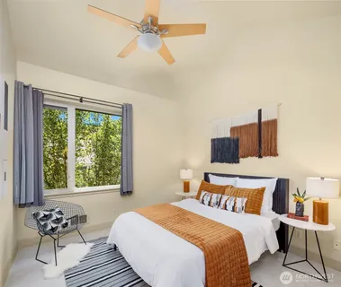 $650,000 | 2035 Eastlake Avenue East, Unit 301, Seattle, WA 98102