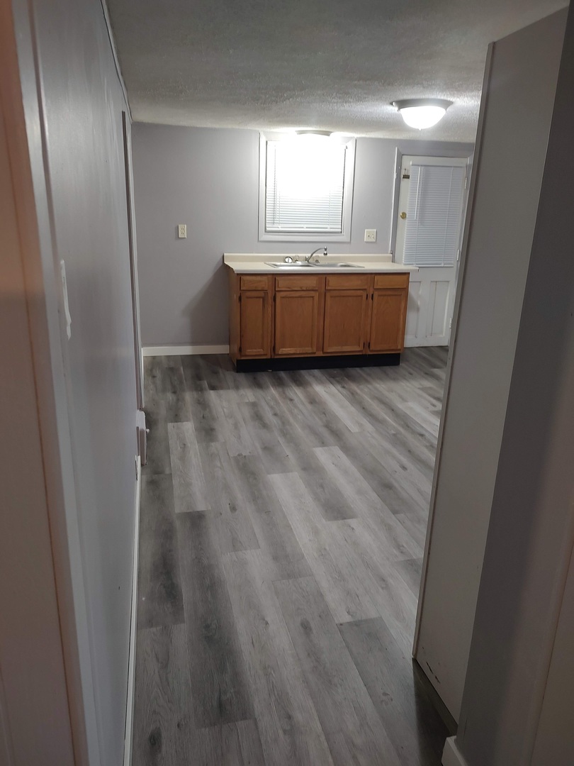 706 West Front Street Bloomington, IL 61701 - Photo 9 of 28