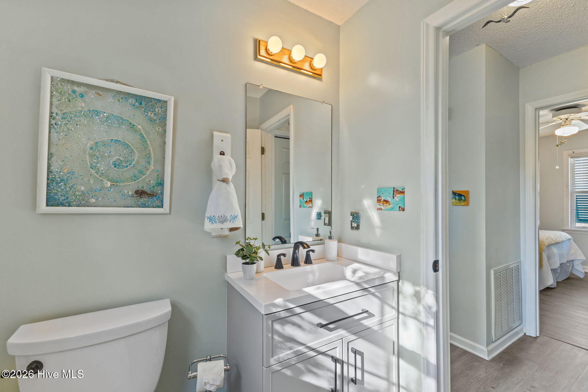 9253 Osprey Ridge Drive Emerald Isle, NC 28594 - Photo 15 of 38 Bath - Main Level