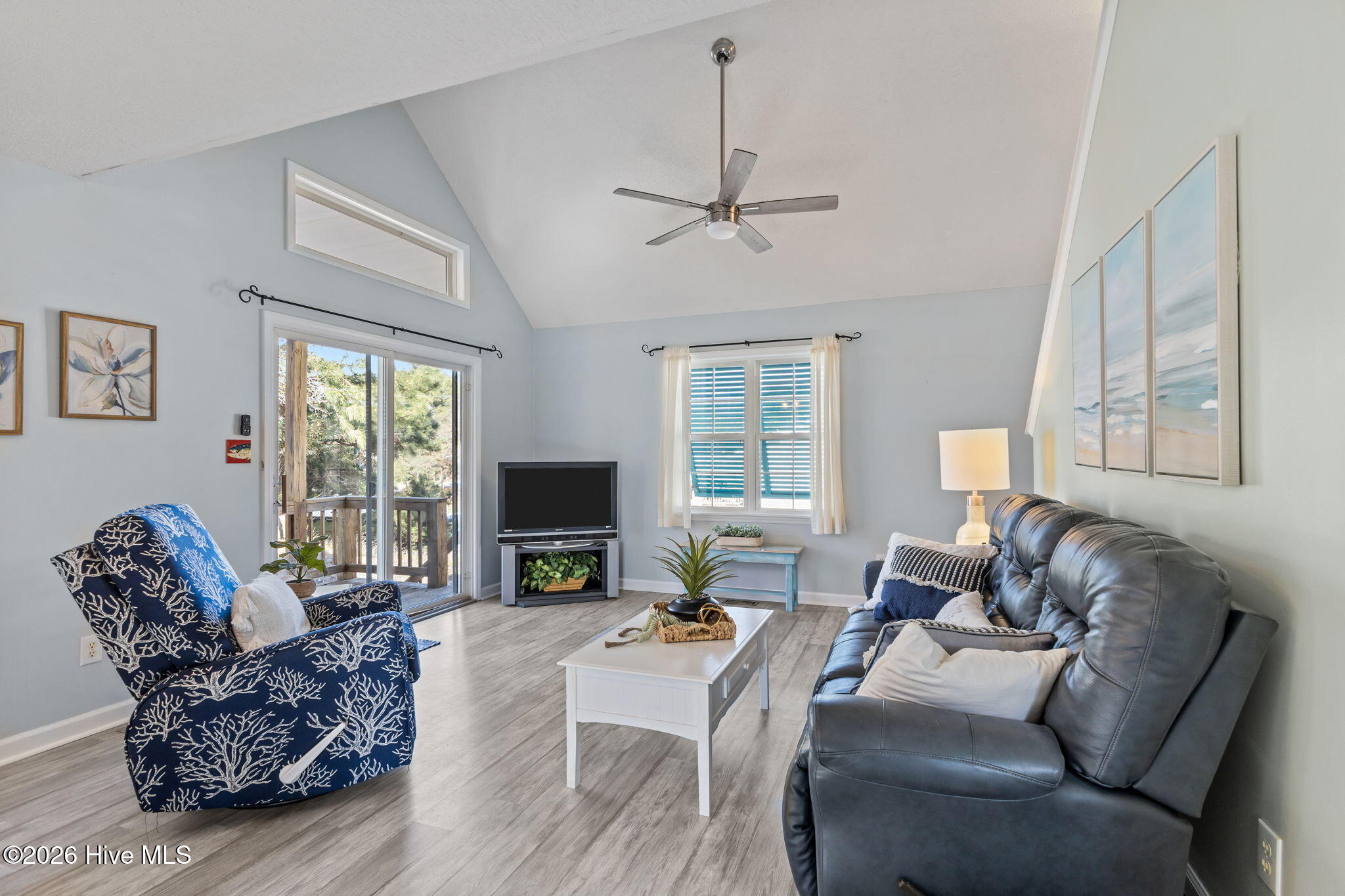 9253 Osprey Ridge Drive Emerald Isle, NC 28594 - Photo 5 of 38 Living Room