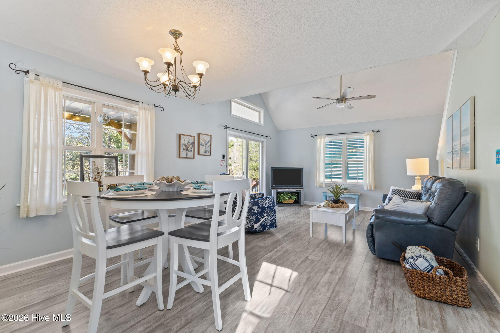 9253 Osprey Ridge Drive Emerald Isle, NC 28594 - Photo 7 of 38 Dining Room