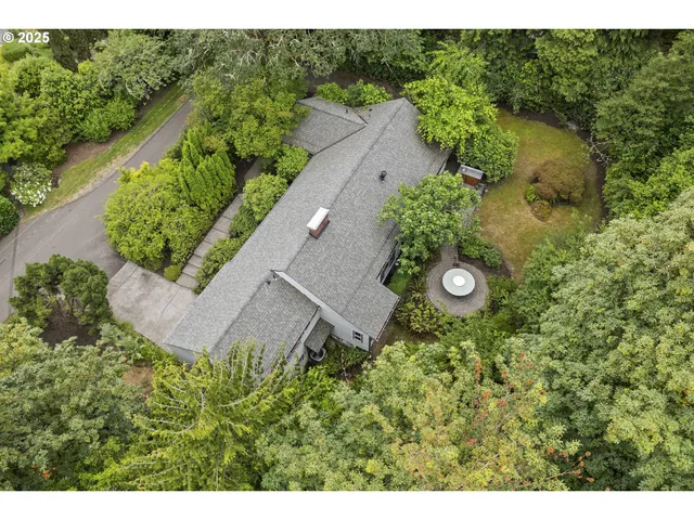 $1,200,000 | 10505 South Hedlund Avenue, Portland, OR 97219