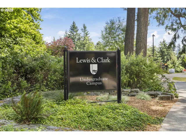 $1,200,000 | 10505 South Hedlund Avenue, Portland, OR 97219