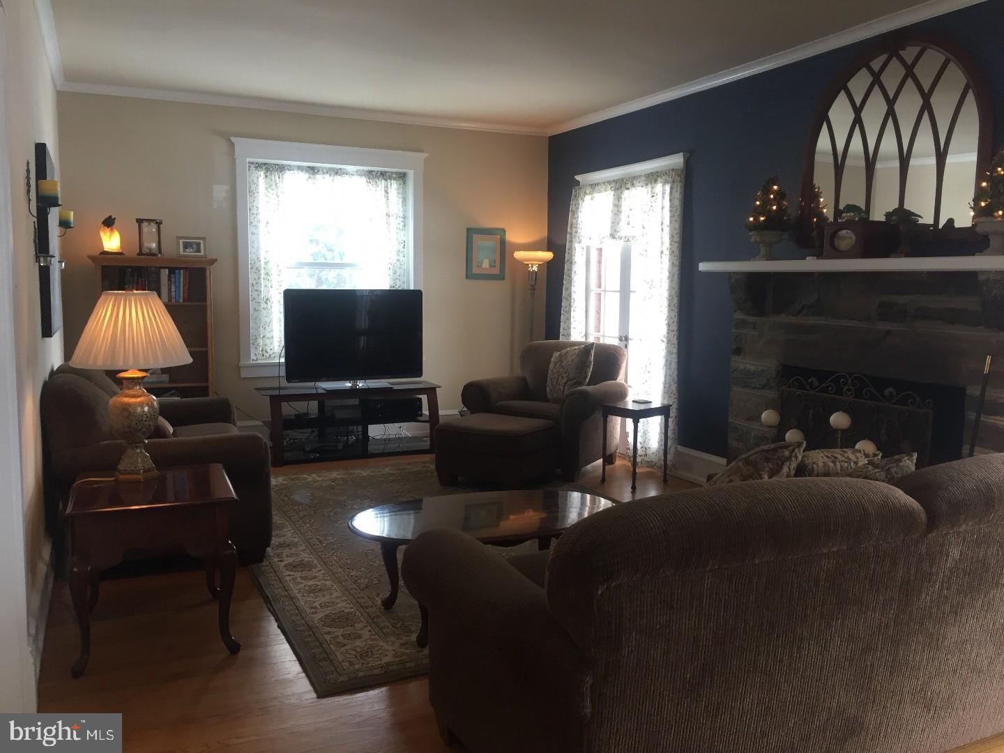 4 Llandaff Road Havertown, PA 19083 - Photo 11 of 25
