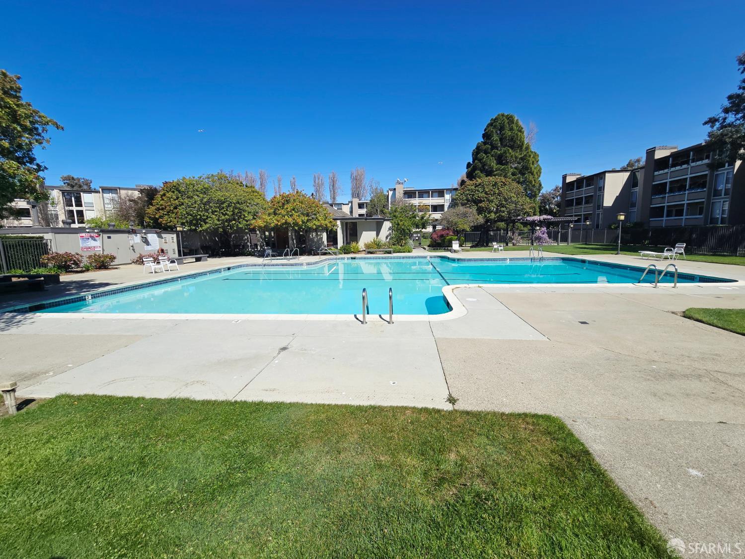 1171 Compass Lane, Unit 209 Foster City, CA 94404 - Photo 48 of 55 a view of outdoor space with garden and trees