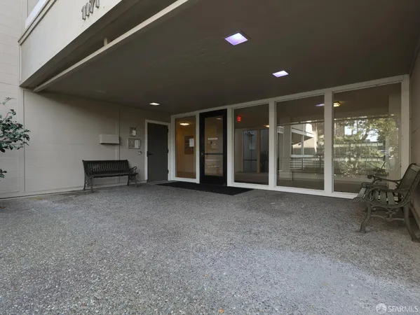 $798,888 | 1171 Compass Lane, Unit 209, Foster City, CA 94404