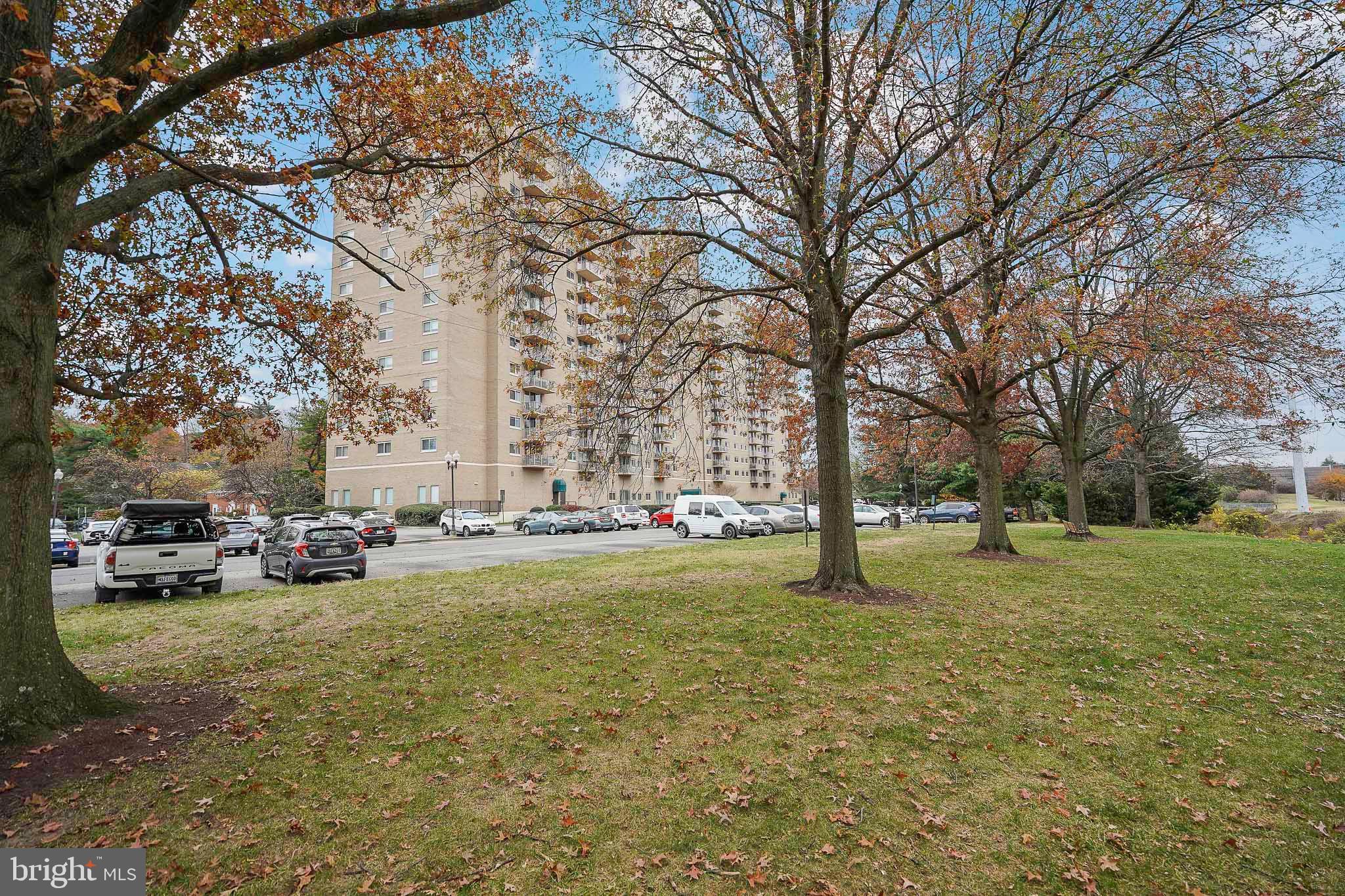 1225 Martha Custis Drive, Unit 1119 Alexandria, VA 22302 - Photo 23 of 36