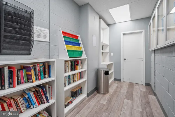 $3,000 | 1225 Martha Custis Drive, Unit 1119, Alexandria, VA 22302