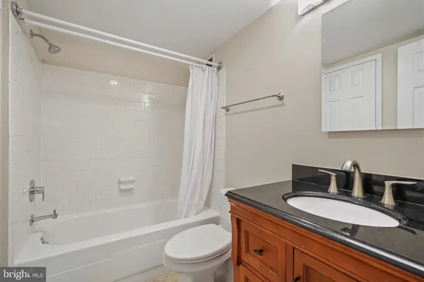 $3,000 | 1225 Martha Custis Drive, Unit 1119, Alexandria, VA 22302