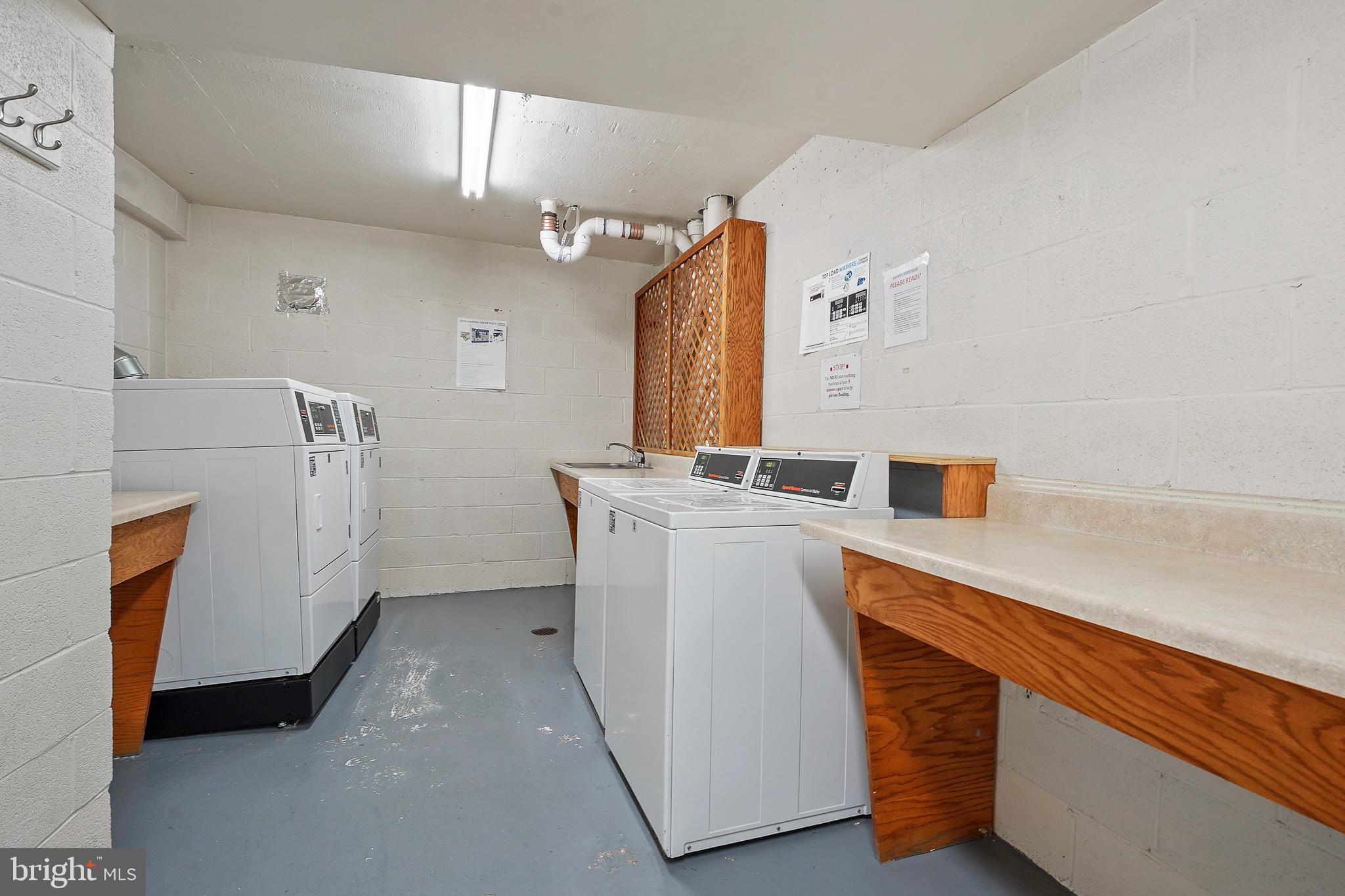 1225 Martha Custis Drive, Unit 1119 Alexandria, VA 22302 - Photo 27 of 36