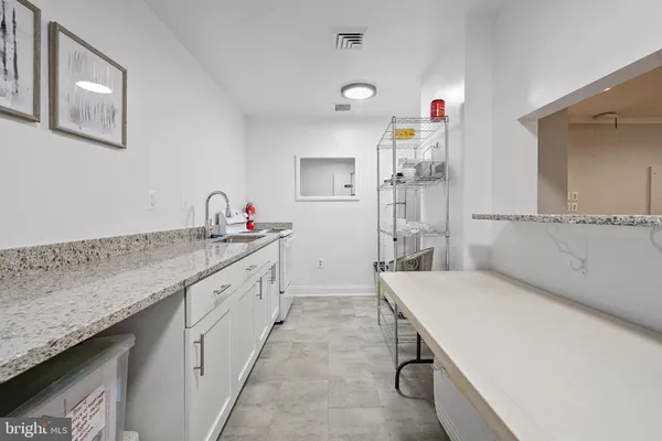 $3,000 | 1225 Martha Custis Drive, Unit 1119, Alexandria, VA 22302