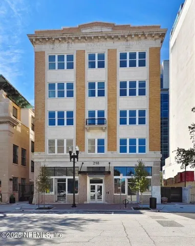 $1,098 | 218 East Church Street, Unit 201, Jacksonville, FL 32202