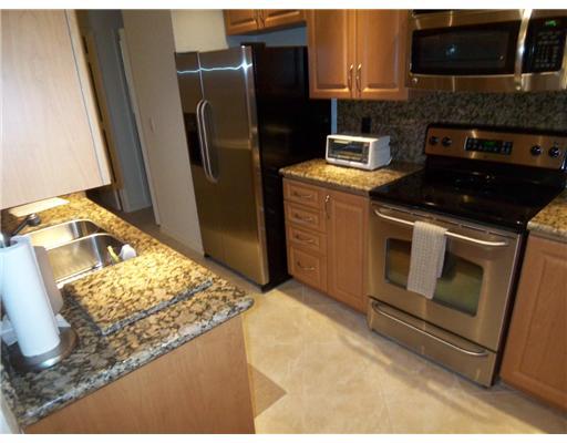 7484 La Paz Place, Unit 104 Boca Raton, FL 33433 - Photo 4 of 10 Additional Photo