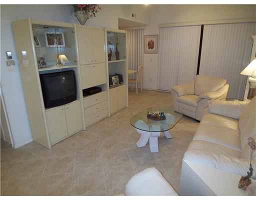 7484 La Paz Place, Unit 104 Boca Raton, FL 33433 - Photo 7 of 10 Additional Photo