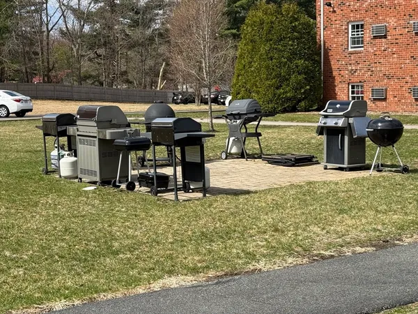 $2,400 | 91 Pleasant Street, Unit D6, Medfield, MA 02052