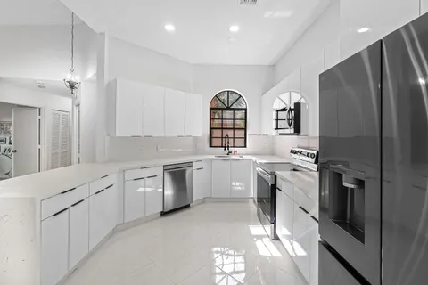 $330,000 | 5171 Europa Drive, Unit G, Boynton Beach, FL 33437