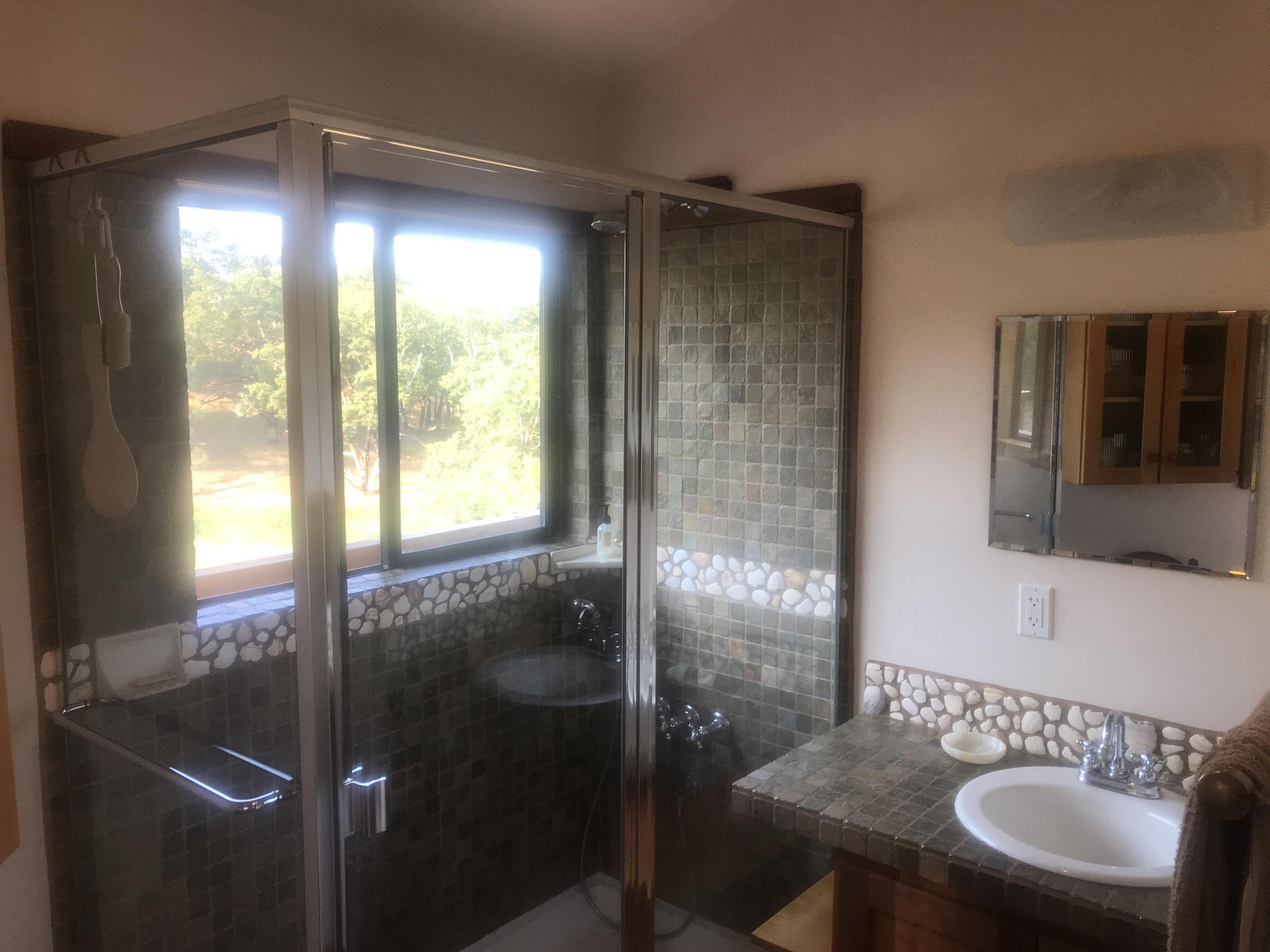 558 Homestead Road Garberville, CA 95542 - Photo 24 of 64 26 upstair bath