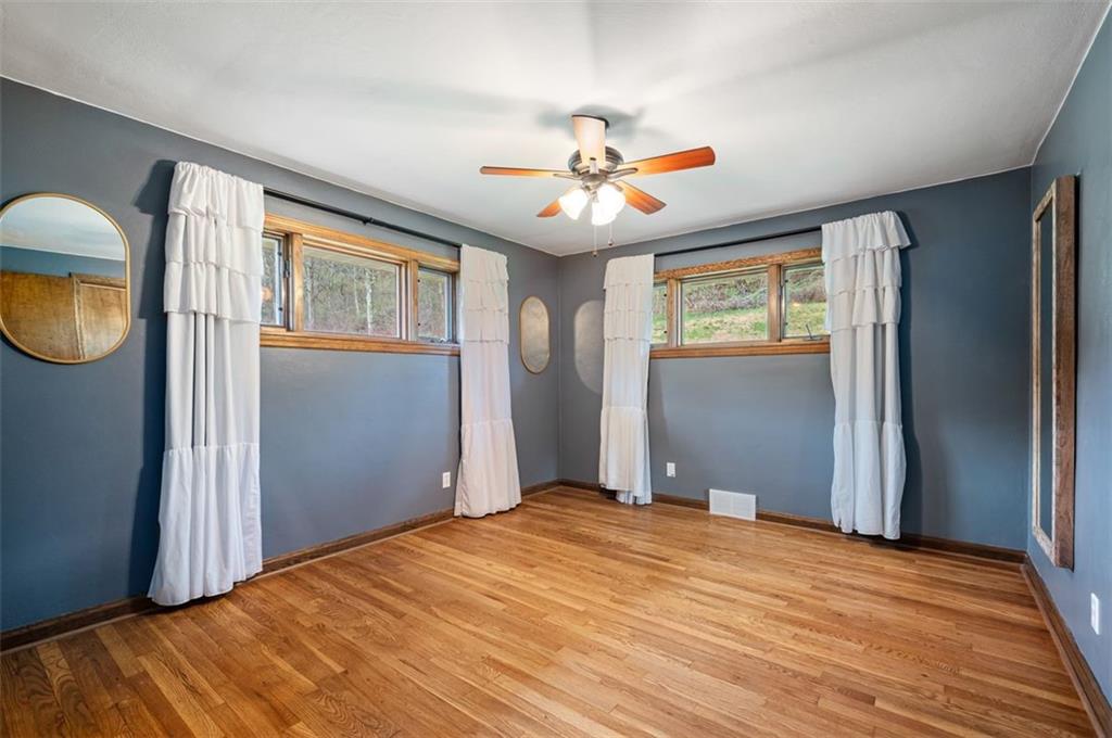 110 Lilac Lane Valencia, PA 16059 - Photo 17 of 50