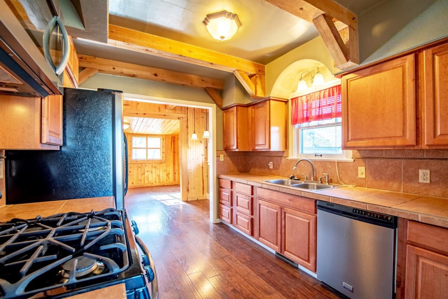 1498 Spring Street Medford, OR 97504 - Photo 2 of 24 Additional Photo