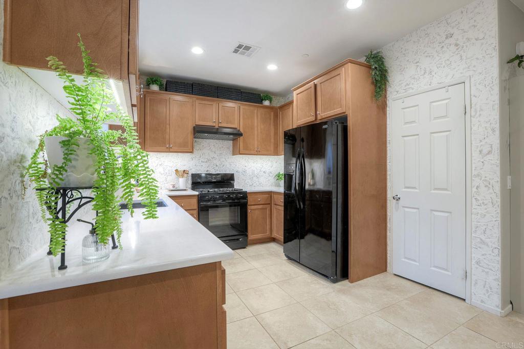 35262 Persano Place Fallbrook, CA 92028 - Photo 15 of 39