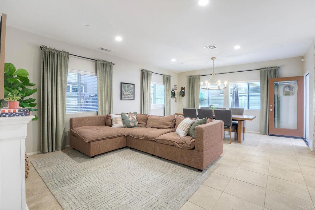 35262 Persano Place Fallbrook, CA 92028 - Photo 8 of 39