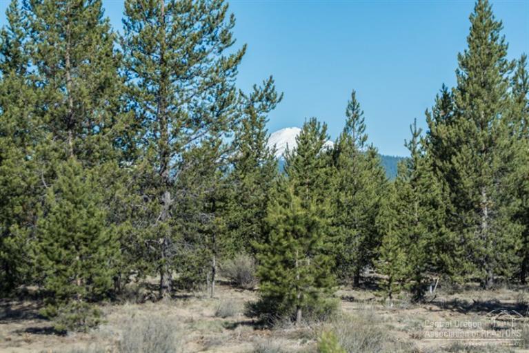 153 Sunstone Loop Bend, OR 97707 - Photo 1 of 21 Primary Photo