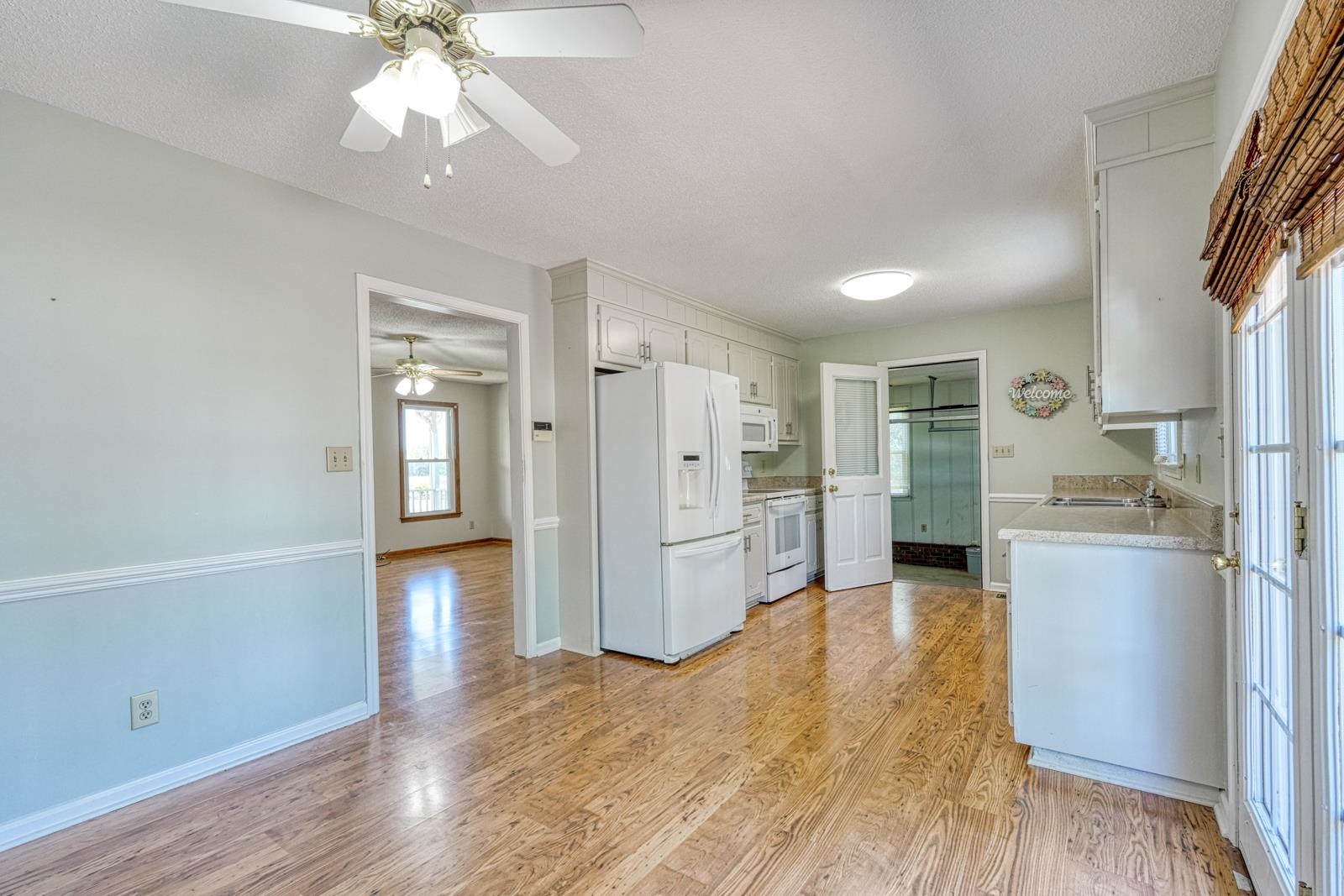 241 Mason Drive Inman, SC 29349 - Photo 3 of 36