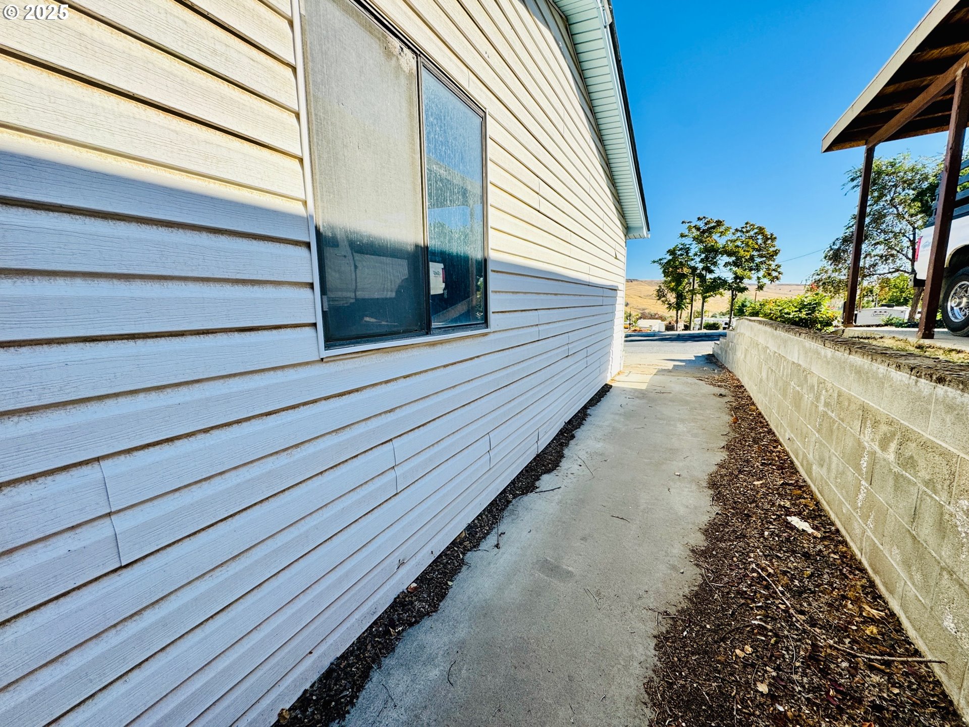 1275 West 1st Street Arlington, OR 97812 - Photo 6 of 24