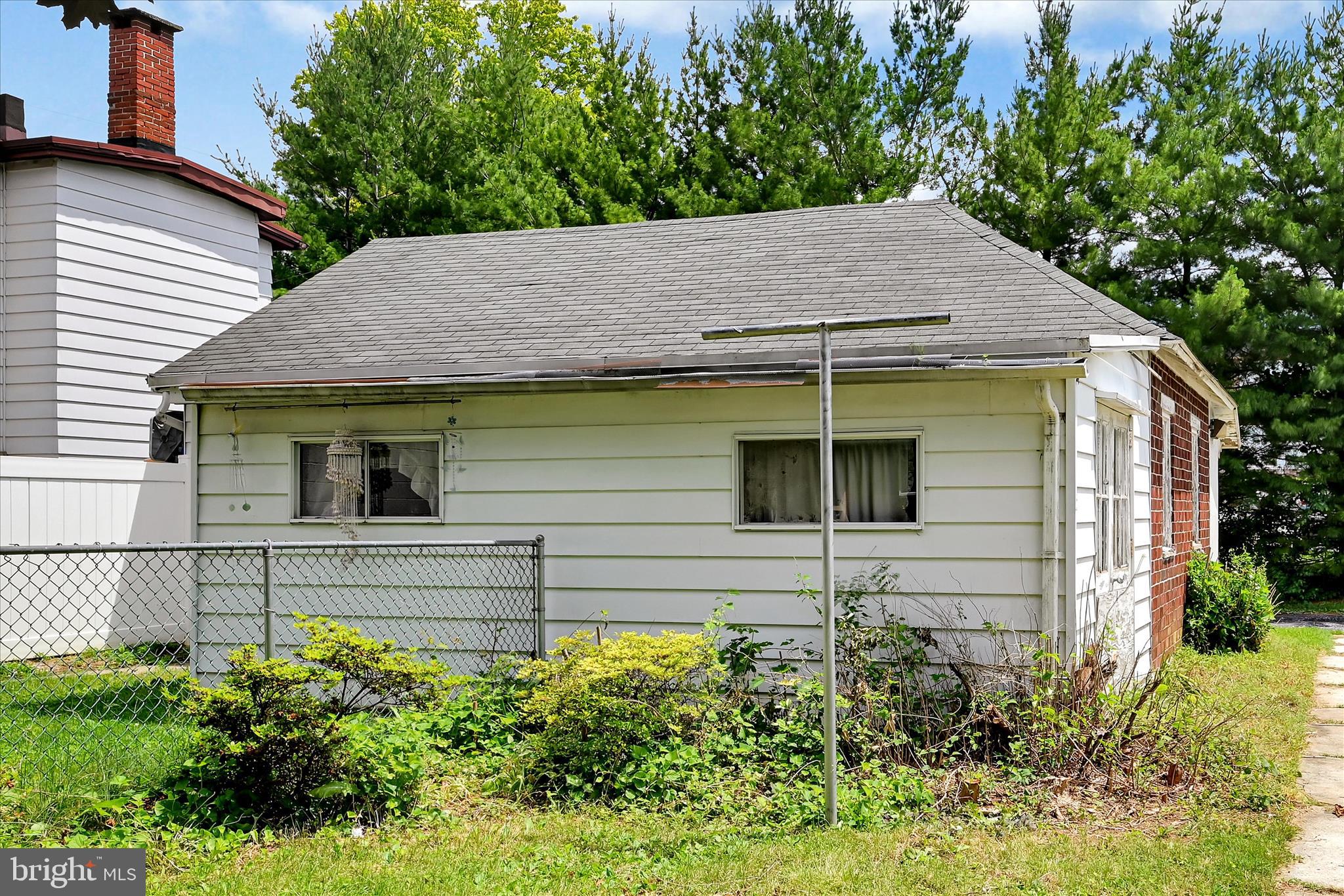 107 Woodrow Avenue Sinking Spring, PA 19608 - Photo 21 of 32 Exterior Back