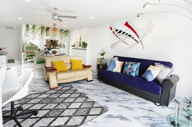 $3,000 | 6570 Royal Palm Boulevard, Unit 301J, Margate, FL 33063