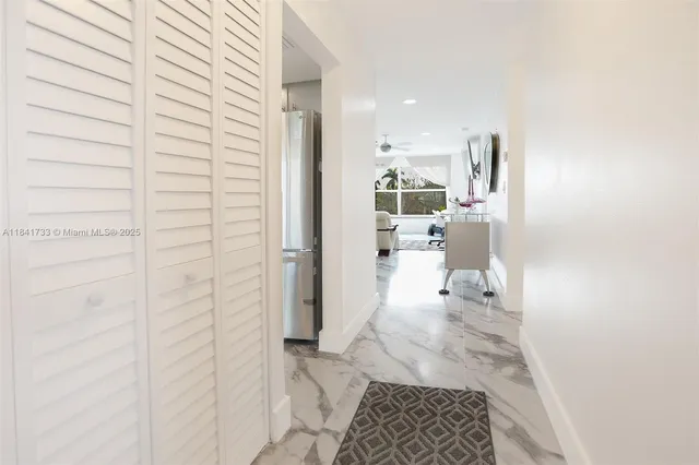 $3,000 | 6570 Royal Palm Boulevard, Unit 301J, Margate, FL 33063