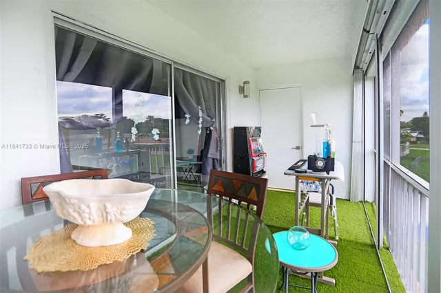 $3,000 | 6570 Royal Palm Boulevard, Unit 301J, Margate, FL 33063